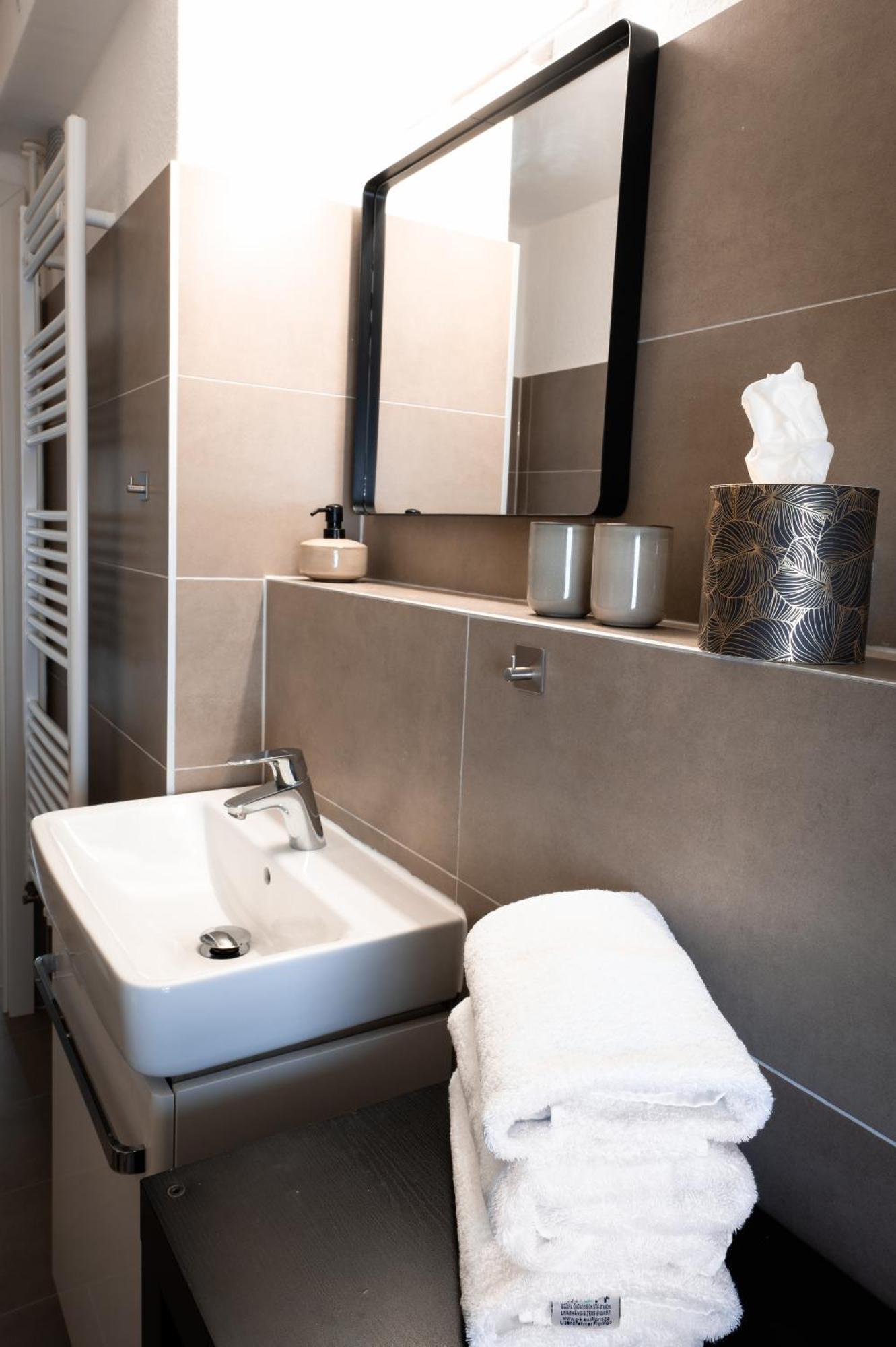 Eich-Penthouse, Zentral Am Stadtwald Mit Ausblick Ueber Die Stadt, 24H Self Check-In, Netflix, Disneyplus Hanovra Exterior foto